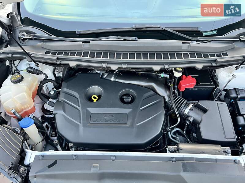 Внедорожник / Кроссовер Ford Edge 2016 в Ровно