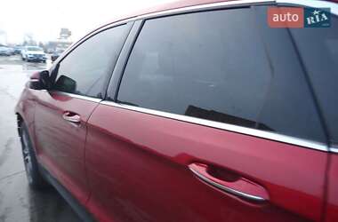 Внедорожник / Кроссовер Ford Edge 2019 в 