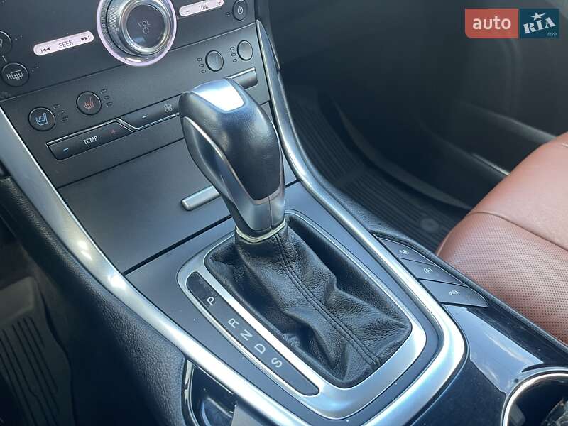 Внедорожник / Кроссовер Ford Edge 2016 в Николаеве