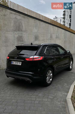 Внедорожник / Кроссовер Ford Edge 2020 в 