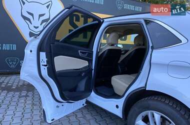 Внедорожник / Кроссовер Ford Edge 2018 в 
