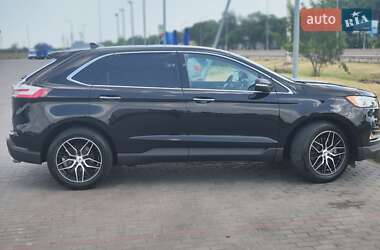 Внедорожник / Кроссовер Ford Edge 2019 в 