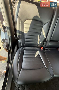 Внедорожник / Кроссовер Ford Edge 2019 в 