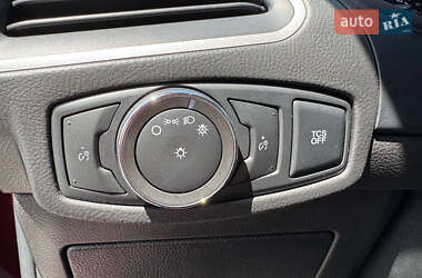 Внедорожник / Кроссовер Ford Edge 2022 в 