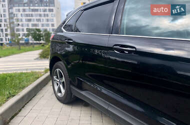 Внедорожник / Кроссовер Ford Edge 2019 в 