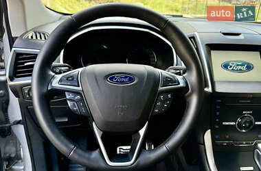 Внедорожник / Кроссовер Ford Edge 2017 в 