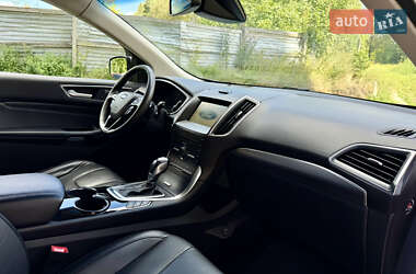 Внедорожник / Кроссовер Ford Edge 2017 в 