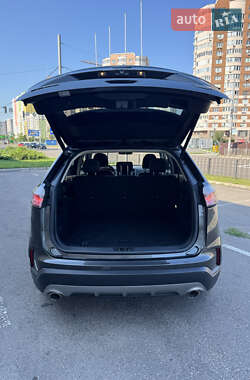 Внедорожник / Кроссовер Ford Edge 2019 в 