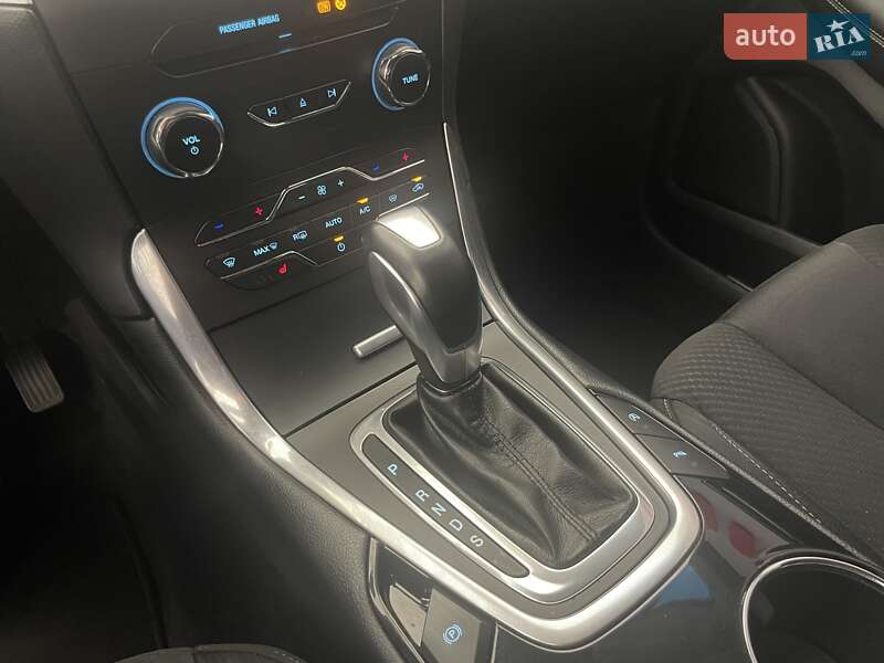 Внедорожник / Кроссовер Ford Edge 2016 в Киеве