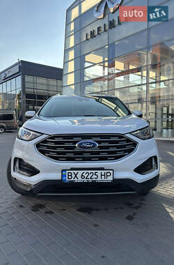 Внедорожник / Кроссовер Ford Edge 2020 в 