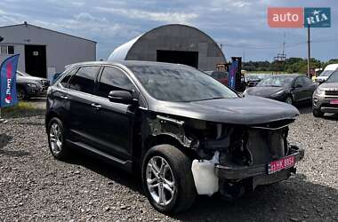 Внедорожник / Кроссовер Ford Edge 2018 в 