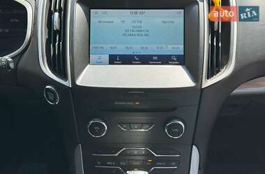 Внедорожник / Кроссовер Ford Edge 2016 в 