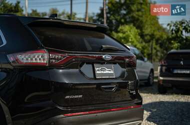 Внедорожник / Кроссовер Ford Edge 2018 в 