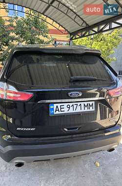 Внедорожник / Кроссовер Ford Edge 2020 в 