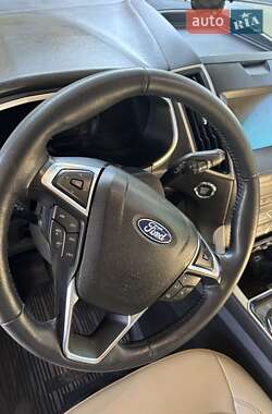 Внедорожник / Кроссовер Ford Edge 2020 в 