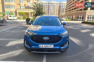 Позашляховик / Кросовер Ford Edge 2019 в 