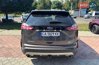 Внедорожник / Кроссовер Ford Edge 2019 в 