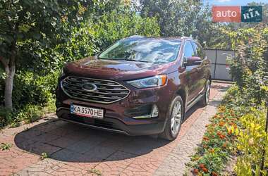 Внедорожник / Кроссовер Ford Edge 2019 в 