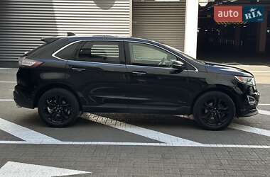 Внедорожник / Кроссовер Ford Edge 2017 в 