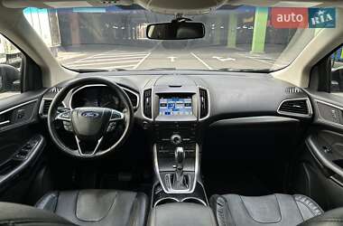 Внедорожник / Кроссовер Ford Edge 2017 в 