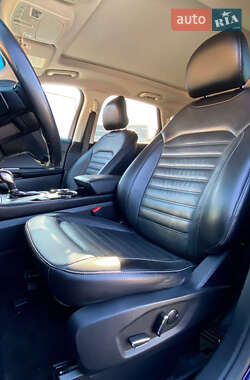 Внедорожник / Кроссовер Ford Edge 2016 в 