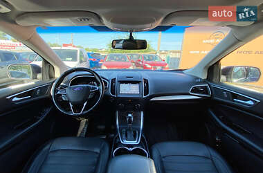 Внедорожник / Кроссовер Ford Edge 2016 в 