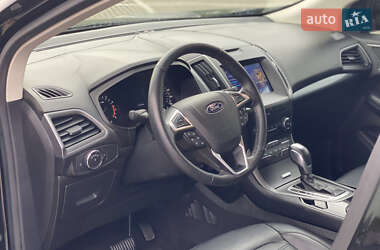 Внедорожник / Кроссовер Ford Edge 2016 в 