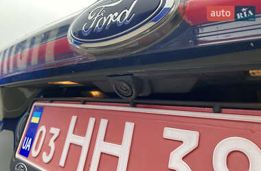 Внедорожник / Кроссовер Ford Edge 2016 в 