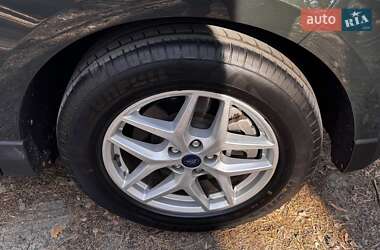 Внедорожник / Кроссовер Ford Edge 2022 в 
