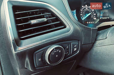 Внедорожник / Кроссовер Ford Edge 2021 в 