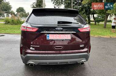 Внедорожник / Кроссовер Ford Edge 2018 в 