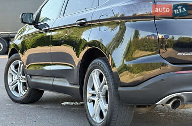 Внедорожник / Кроссовер Ford Edge 2018 в 