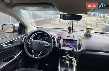 Внедорожник / Кроссовер Ford Edge 2016 в 