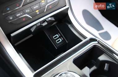 Внедорожник / Кроссовер Ford Edge 2019 в 
