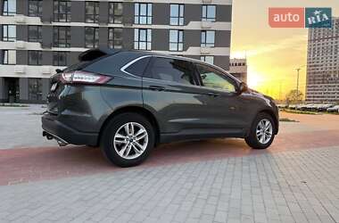 Внедорожник / Кроссовер Ford Edge 2015 в 