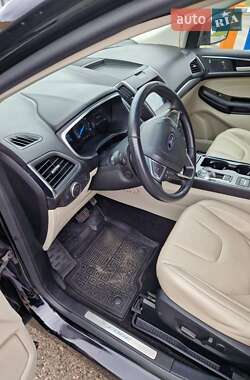 Внедорожник / Кроссовер Ford Edge 2020 в 