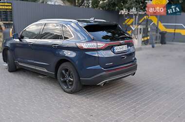 Внедорожник / Кроссовер Ford Edge 2017 в 