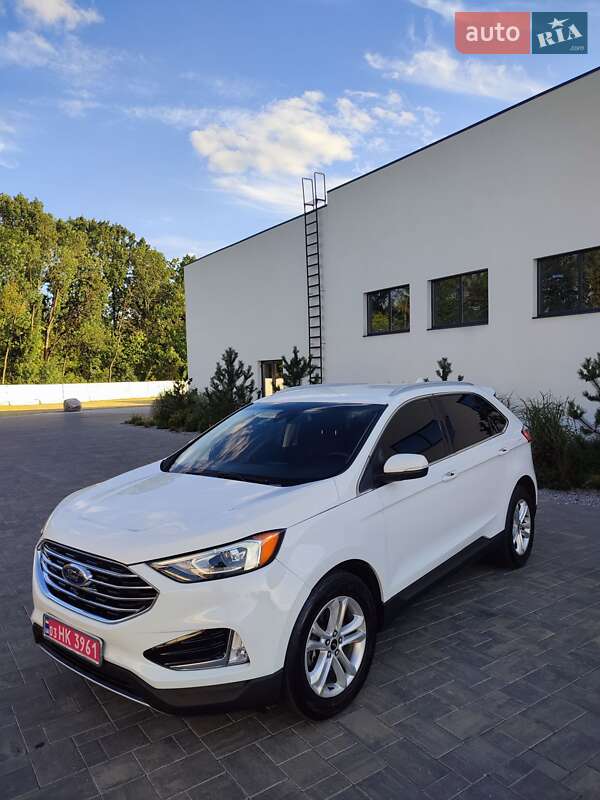 Внедорожник / Кроссовер Ford Edge 2020 в 