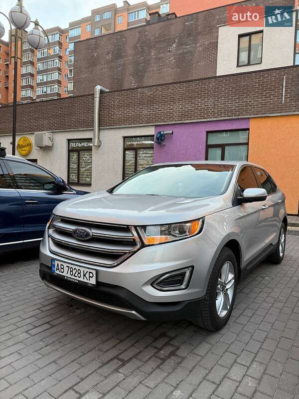Внедорожник / Кроссовер Ford Edge 2016 в 