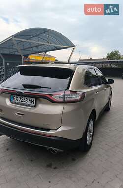 Внедорожник / Кроссовер Ford Edge 2017 в 