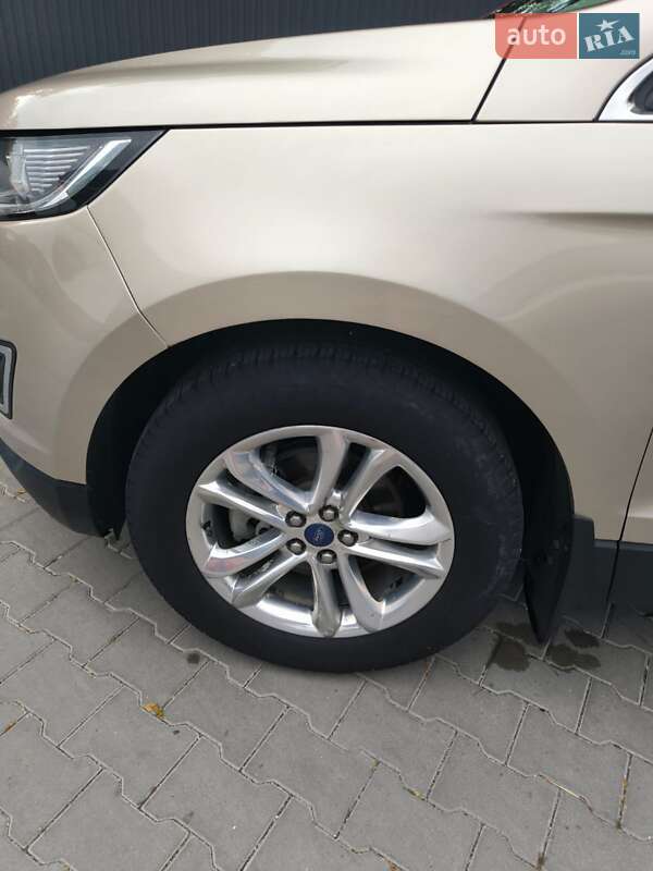 Внедорожник / Кроссовер Ford Edge 2017 в Полонном
