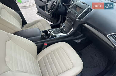 Внедорожник / Кроссовер Ford Edge 2016 в 