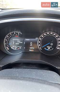 Внедорожник / Кроссовер Ford Edge 2016 в 