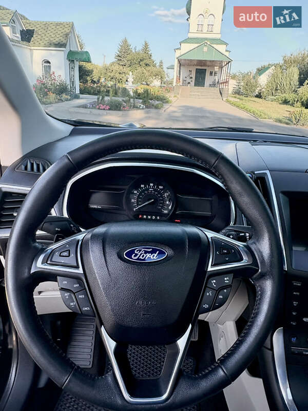 Позашляховик / Кросовер Ford Edge 2017 в Павлограді