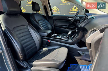Внедорожник / Кроссовер Ford Edge 2016 в 