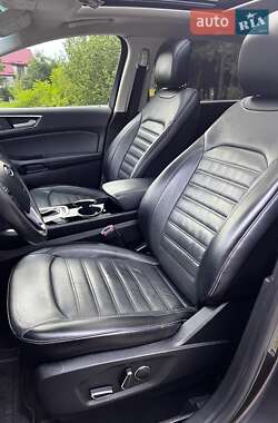 Внедорожник / Кроссовер Ford Edge 2018 в 