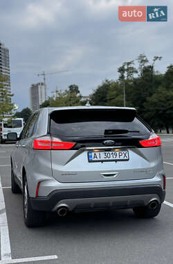 Внедорожник / Кроссовер Ford Edge 2019 в 