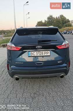Внедорожник / Кроссовер Ford Edge 2018 в 