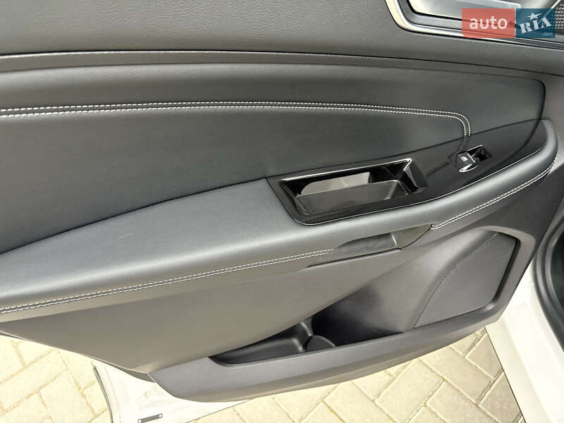 Внедорожник / Кроссовер Ford Edge 2019 в Глыбокой