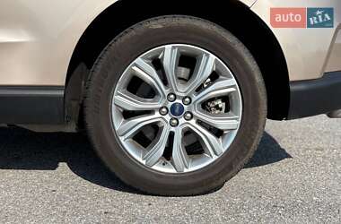 Внедорожник / Кроссовер Ford Edge 2021 в 